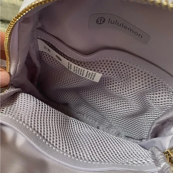 Lululemon Small 2L Sling Bag💙💜 - Picture 7 of 13